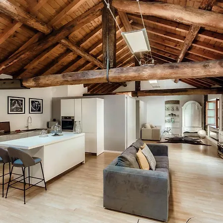 דירה Corte Delle Rondini - Bymyhomeincomo *