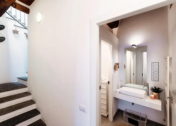 Corte Delle Rondini - Bymyhomeincomo Lejlighed *